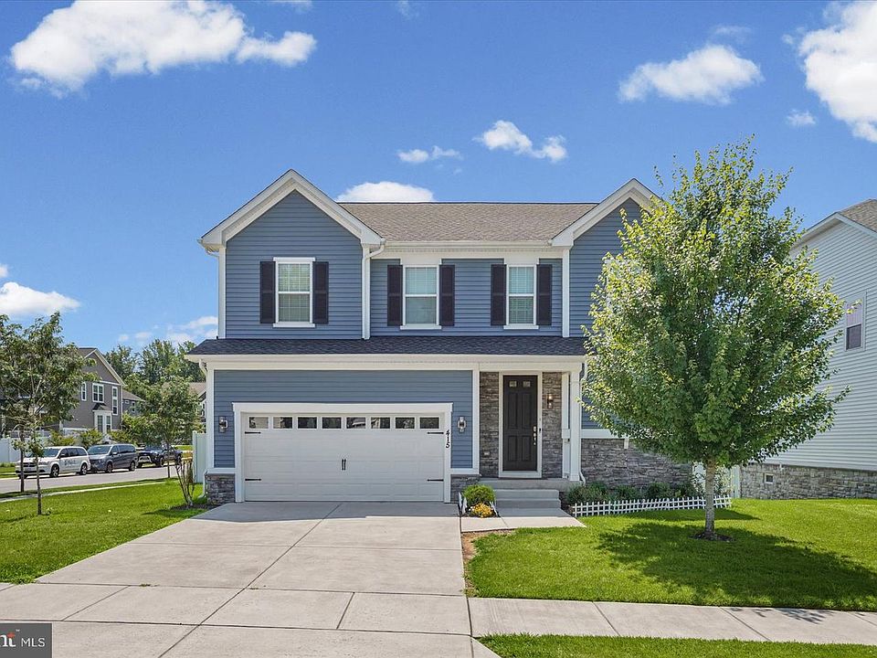 1st image of 415 Crystal Downs Ct