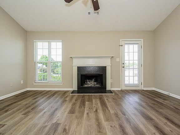 4th image of 4161 Monarch Dr