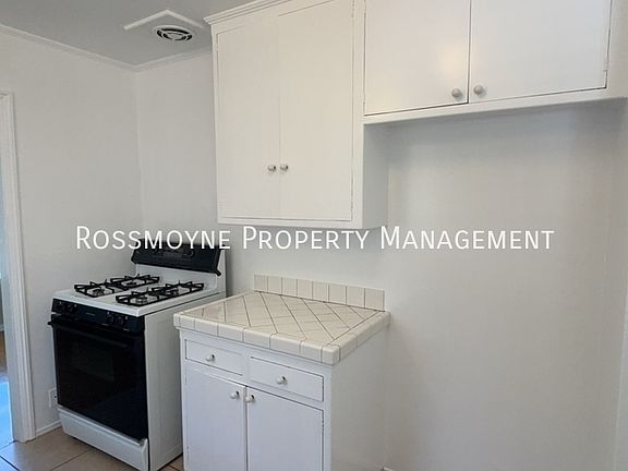 5th image of 4413 Ledge Ave