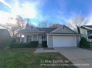 4052 SW Clipper Ln, Lees Summit, MO 64082