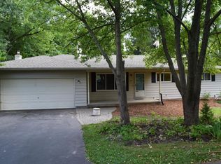184 Arizona Ave, Rochester Hills, MI 48309