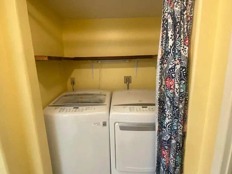 243 N Adams St — Photo 2