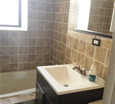 4th image of 660 Thwaites Pl APT 3M