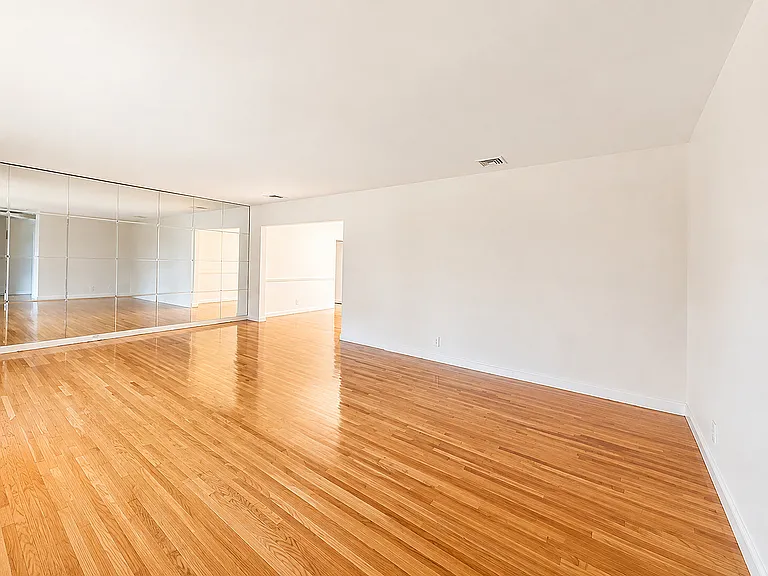 21741 Stewart Rd — Photo 7