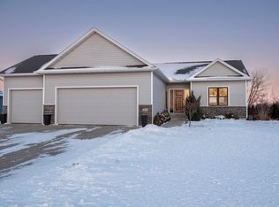 1015 Bucknell Ct, Spring Valley, MN 55975