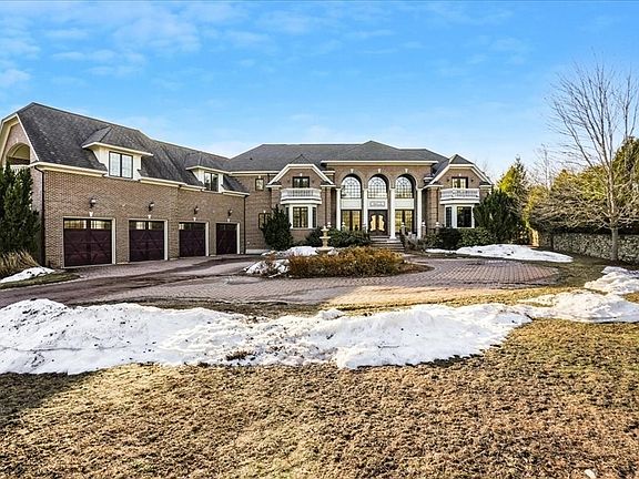 2nd image of 3 Regency Rdg