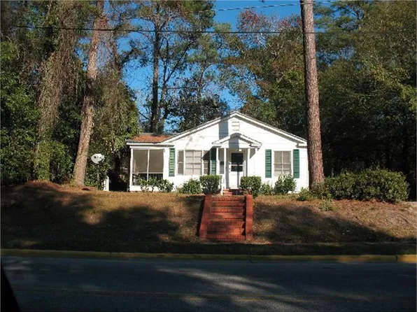 1211 N Oak St, Valdosta, GA 31601