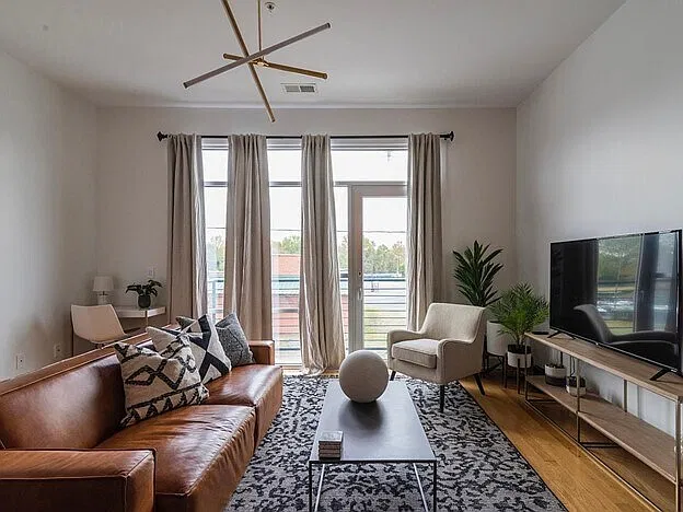 1 bed, 624 sqft, $1,695 — Photo 3