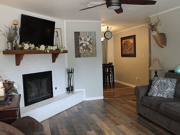2nd image of 2507 Belmont Blvd