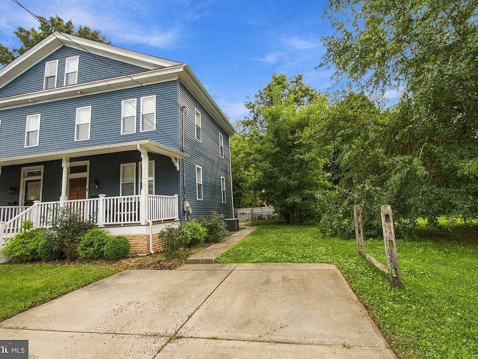 1st image of 142 Snyder Pl