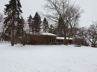 2745 Ayrshire Dr, Bloomfield Hills, MI 48302
