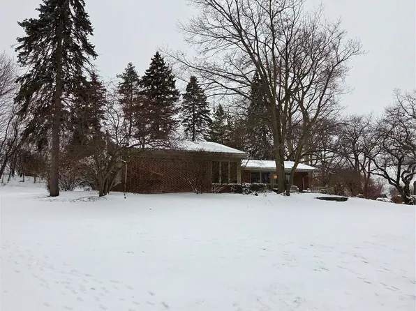 2745 Ayrshire Dr, Bloomfield Hills, MI 48302