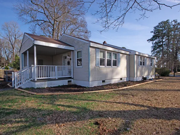 314 Woodhaven Dr, Jacksonville, NC 28540