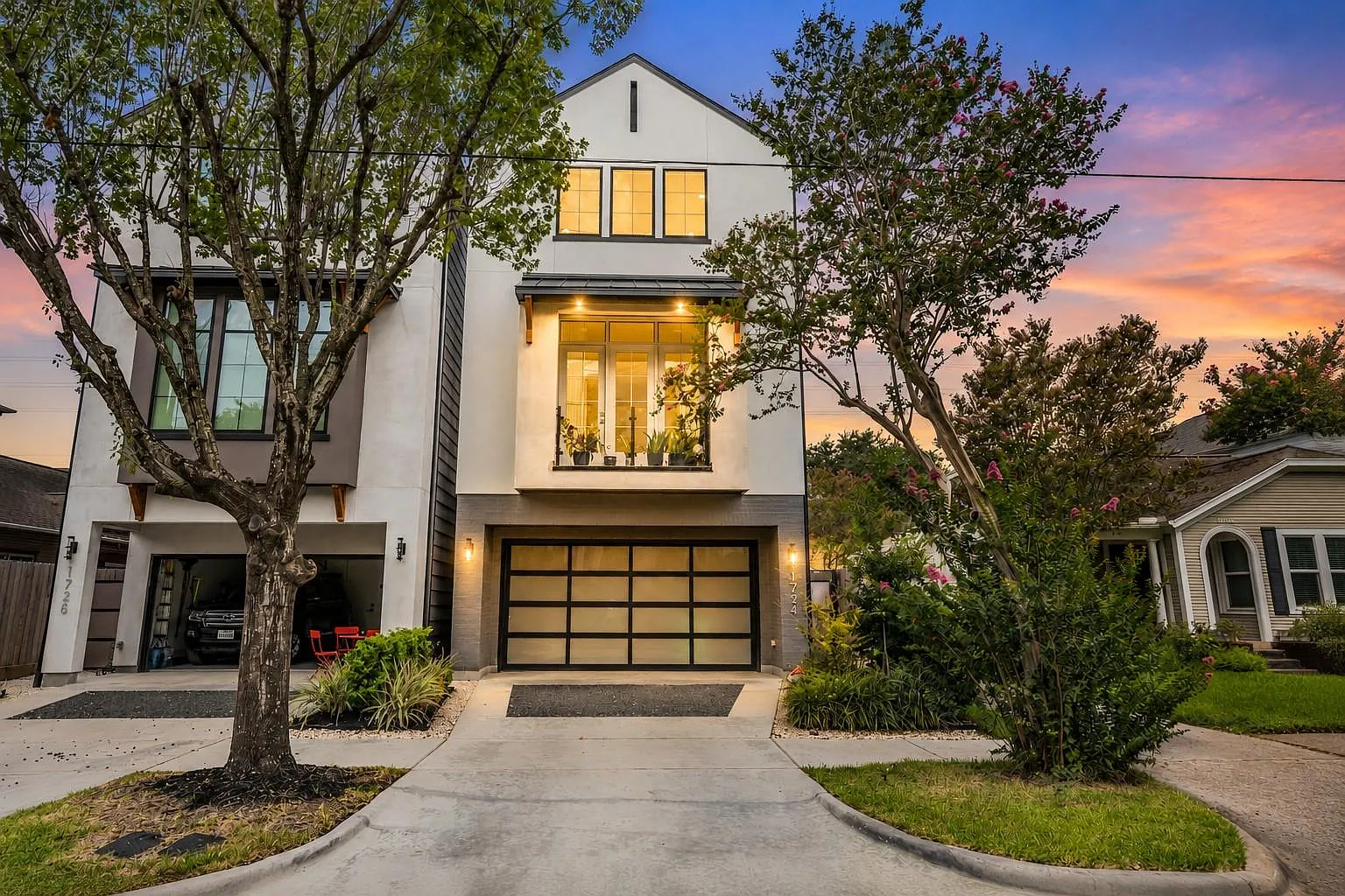 4 bed, 3.5 bath, 3144 sqft, $6,300 — Photo 1