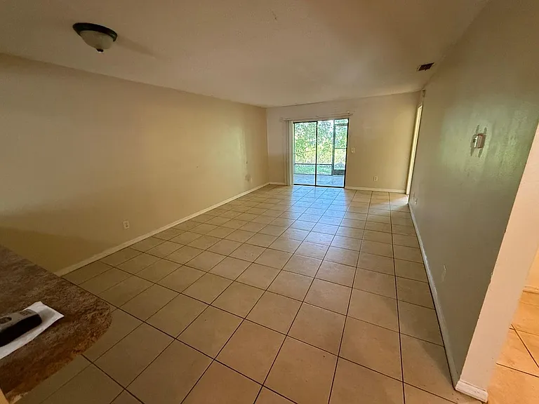 417 Century Blvd — Photo 3