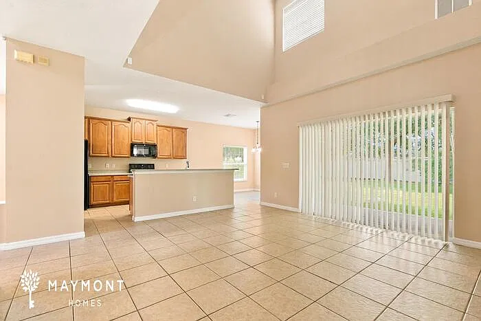 5 bed, 4.0 bath, 2545 sqft, $3,095 — Photo 4
