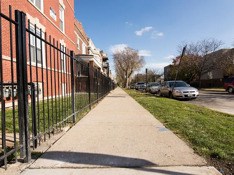 3454 W Lexington — Photo 17