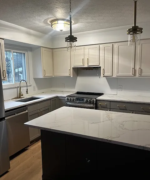 3441 Compton Dr — Photo 2