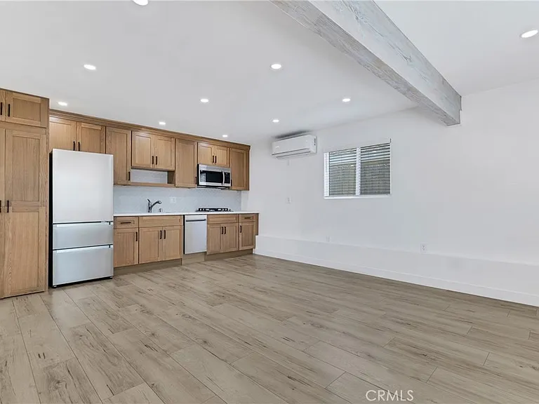 7841 1/2 W 83rd St — Photo 5