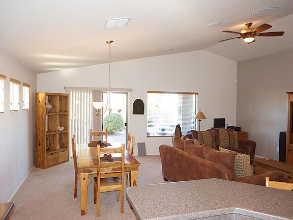 5th image of 909 E Spring Water Canyon Dr