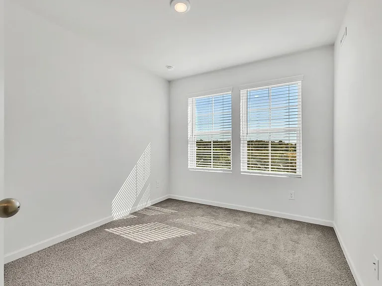 5006 Dayflower Dr — Photo 22