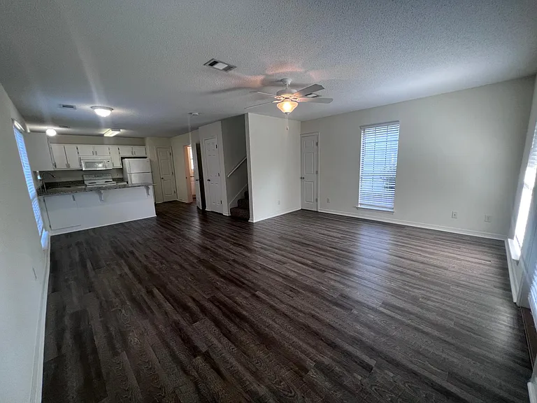 160 Jacksons Run #G3 — Photo 6