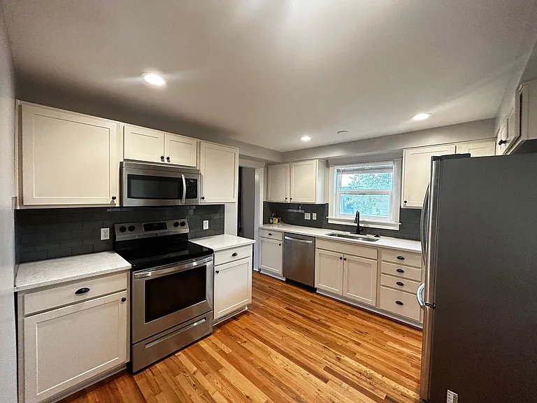 1424 W Montgomery Ave — Photo 10