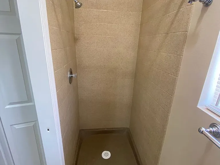 4120 Autumn Heights Dr #F — Photo 17