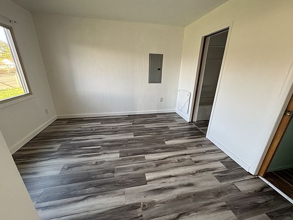 4th image of 209 9th St #A