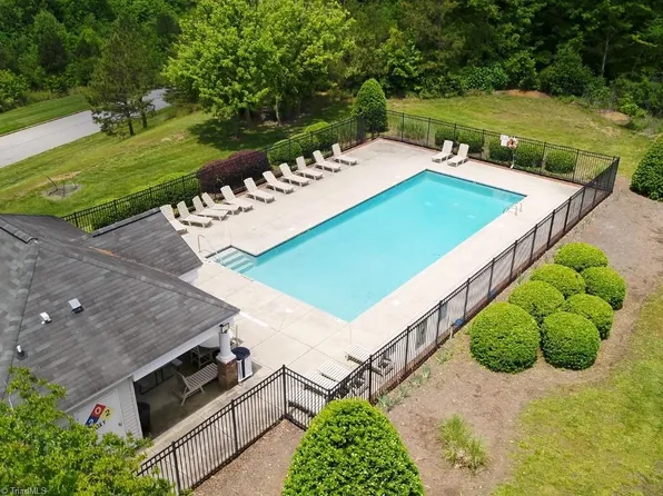 804 Beeson Ct, Clemmons, NC 27012