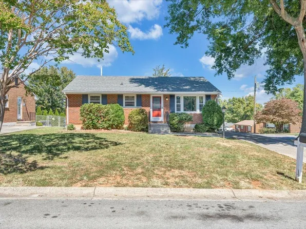 1401 Gratton St, Salem, VA 24153