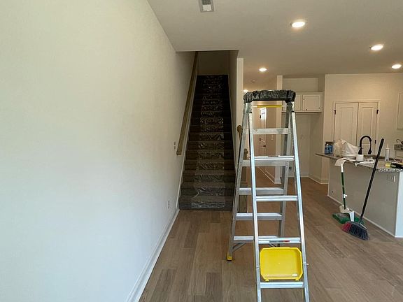 3rd image of 9165 Rolling Stone Way