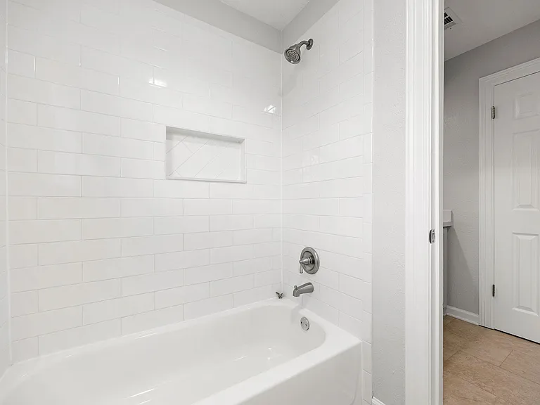15526 Cabildo Dr — Photo 14