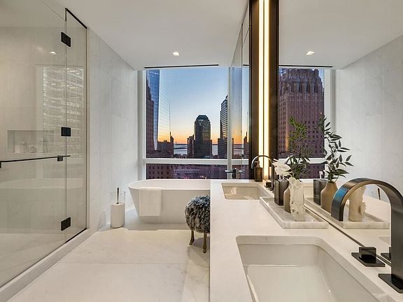 3rd image of 111 Murray St #28B
