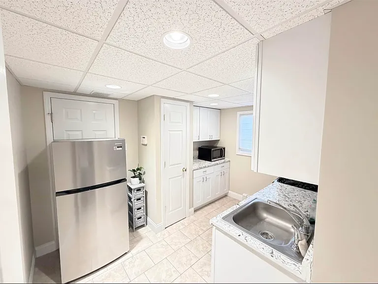 277 N Wisconsin Ave #1 — Photo 10