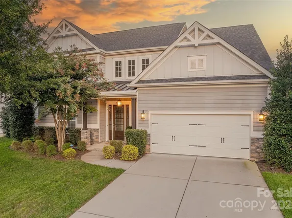 240 Hampton Trail Dr, Fort Mill, SC 29708