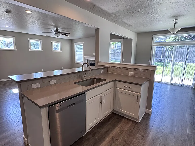9543 W Goldenpond Ct — Photo 8