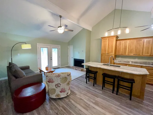 197 Holly Hill Cir #G223, Hawkins, TX 75765