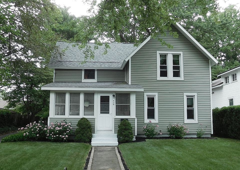 1st image of 429 Cherry St