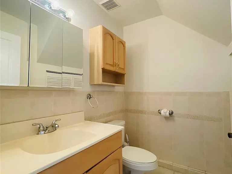 2605 Bay Dr — Photo 12