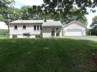 463 Hudson River Rd, Waterford, NY 12188