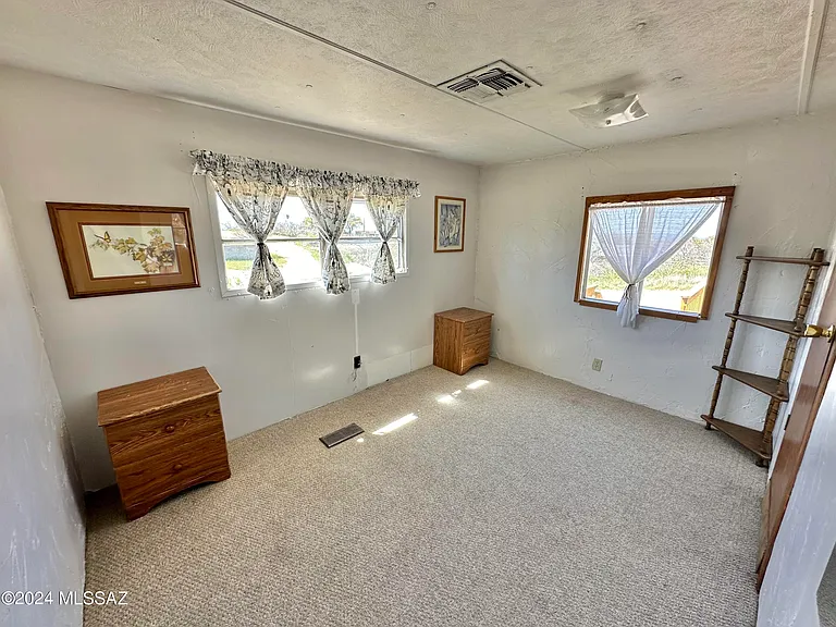 1490 N John Adams St — Photo 32
