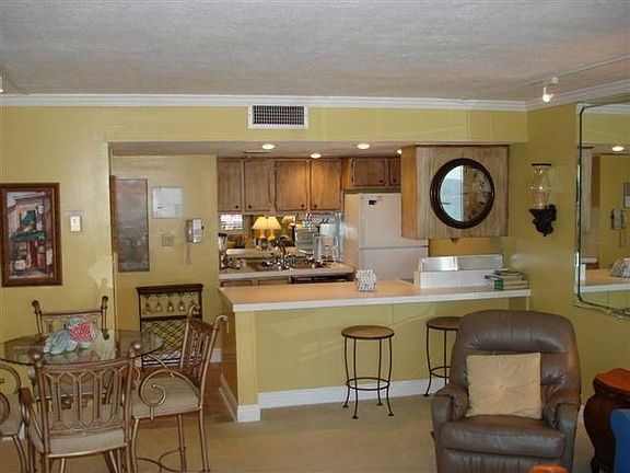5th image of 510 Gulf Shore Dr Unit 512