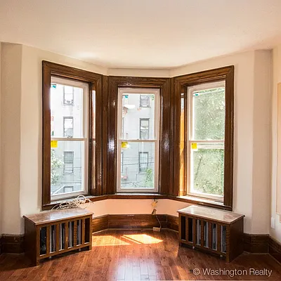 Rented by Washington Realty Corp. | media 3