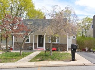 38 Valley View Rd, Rockaway Boro, NJ 07866