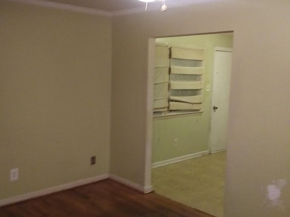 Living room to kitchen entrance