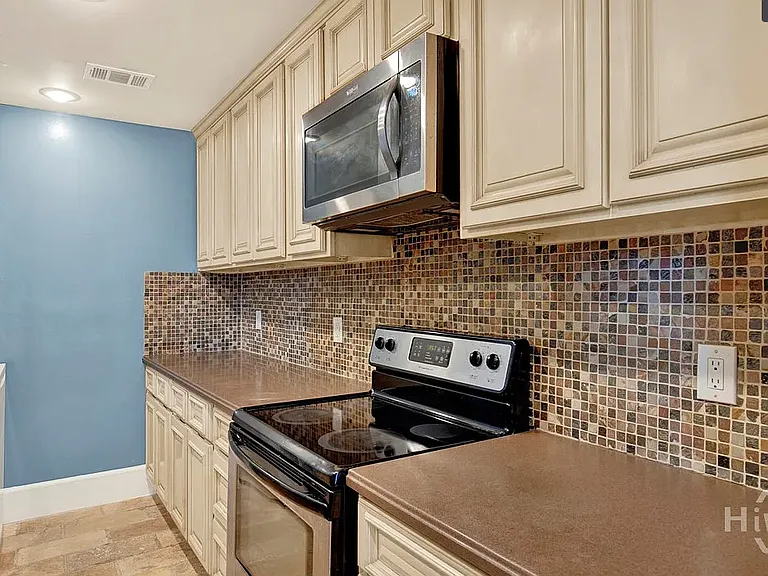 101 W Oglethorpe Ave #307 — Photo 13