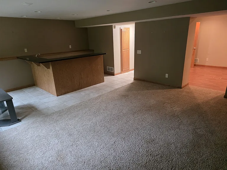 4110 Juneau Ln N — Photo 41