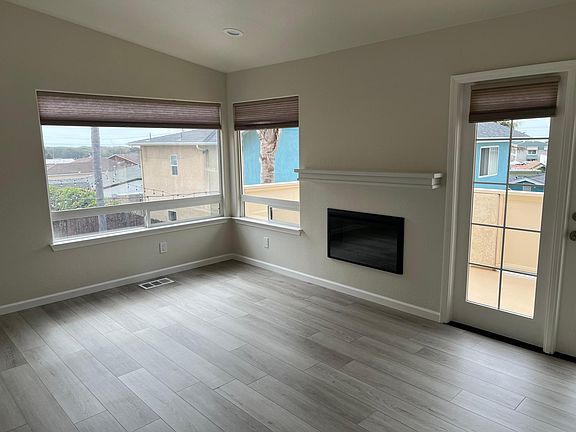 4th image of 182 Newport Ave