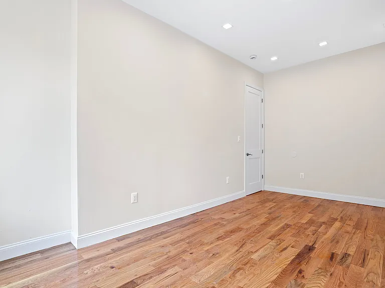 1253 Saint Marks Ave #1 — Photo 8